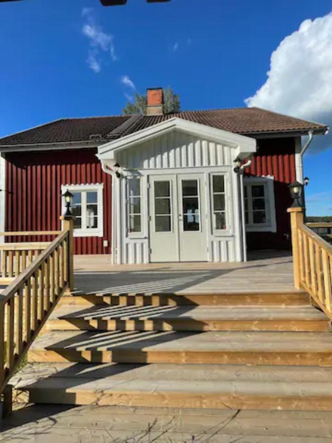 Maison d'hôtes Sunnansjo Gard à Katrineholm Extérieur photo